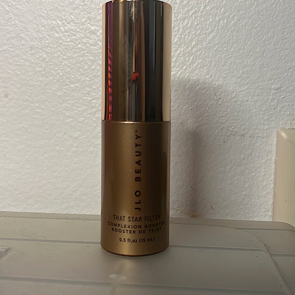 That Star Filter In an instant complexion booster Highlight. Bronze. Diffuse.
